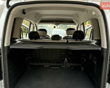 Серый Ситроен Берлинго, объемом двигателя 1.6 л и пробегом 175 тыс. км за 9700 $, фото 8 на Automoto.ua