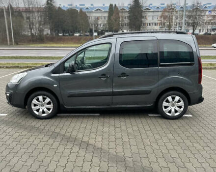 Серый Ситроен Берлинго, объемом двигателя 1.6 л и пробегом 235 тыс. км за 10300 $, фото 2 на Automoto.ua