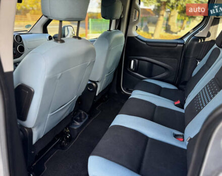 Серый Ситроен Берлинго, объемом двигателя 1.6 л и пробегом 206 тыс. км за 9700 $, фото 61 на Automoto.ua