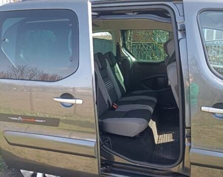 Серый Ситроен Берлинго, объемом двигателя 1.6 л и пробегом 225 тыс. км за 9600 $, фото 10 на Automoto.ua