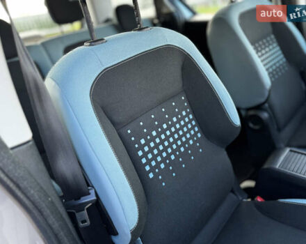 Серый Ситроен Берлинго, объемом двигателя 1.6 л и пробегом 206 тыс. км за 9700 $, фото 46 на Automoto.ua