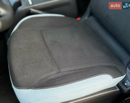 Серый Ситроен Берлинго, объемом двигателя 1.6 л и пробегом 206 тыс. км за 9700 $, фото 32 на Automoto.ua