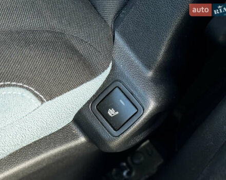 Серый Ситроен Берлинго, объемом двигателя 1.6 л и пробегом 206 тыс. км за 9700 $, фото 35 на Automoto.ua