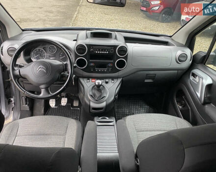 Серый Ситроен Берлинго, объемом двигателя 1.6 л и пробегом 239 тыс. км за 10900 $, фото 22 на Automoto.ua