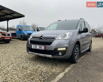 Серый Ситроен Берлинго, объемом двигателя 1.6 л и пробегом 239 тыс. км за 10900 $, фото 17 на Automoto.ua