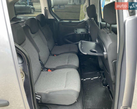 Серый Ситроен Берлинго, объемом двигателя 1.6 л и пробегом 239 тыс. км за 10900 $, фото 25 на Automoto.ua