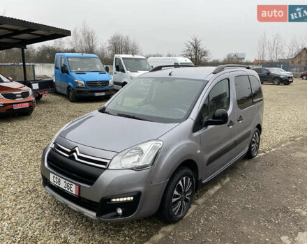 Серый Ситроен Берлинго, объемом двигателя 1.6 л и пробегом 239 тыс. км за 10900 $, фото 16 на Automoto.ua