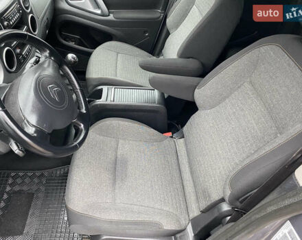 Серый Ситроен Берлинго, объемом двигателя 1.6 л и пробегом 239 тыс. км за 10900 $, фото 18 на Automoto.ua