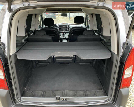 Серый Ситроен Берлинго, объемом двигателя 1.6 л и пробегом 239 тыс. км за 10900 $, фото 24 на Automoto.ua