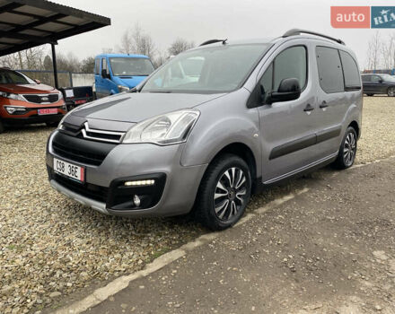 Серый Ситроен Берлинго, объемом двигателя 1.6 л и пробегом 239 тыс. км за 10900 $, фото 3 на Automoto.ua