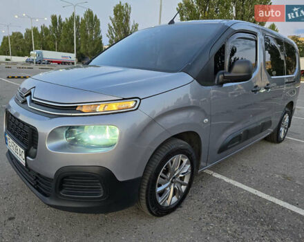 Серый Ситроен Берлинго, объемом двигателя 1.6 л и пробегом 93 тыс. км за 19999 $, фото 1 на Automoto.ua