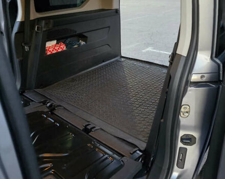 Серый Ситроен Берлинго, объемом двигателя 1.6 л и пробегом 93 тыс. км за 19999 $, фото 19 на Automoto.ua