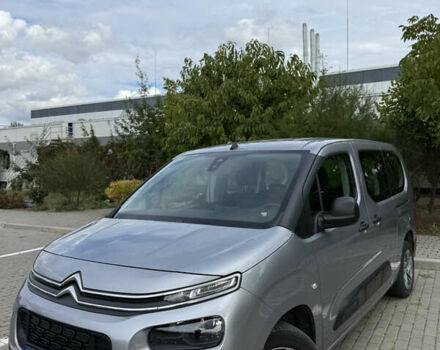 Серый Ситроен Берлинго, объемом двигателя 1.56 л и пробегом 27 тыс. км за 20999 $, фото 4 на Automoto.ua