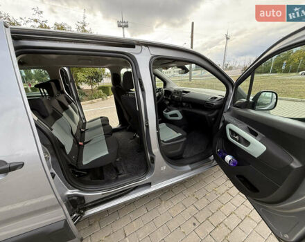 Серый Ситроен Берлинго, объемом двигателя 1.56 л и пробегом 27 тыс. км за 20999 $, фото 20 на Automoto.ua