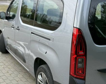 Серый Ситроен Берлинго, объемом двигателя 1.56 л и пробегом 27 тыс. км за 20999 $, фото 7 на Automoto.ua