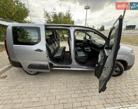 Серый Ситроен Берлинго, объемом двигателя 1.56 л и пробегом 27 тыс. км за 20999 $, фото 19 на Automoto.ua