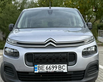 Серый Ситроен Берлинго, объемом двигателя 1.56 л и пробегом 27 тыс. км за 20999 $, фото 3 на Automoto.ua