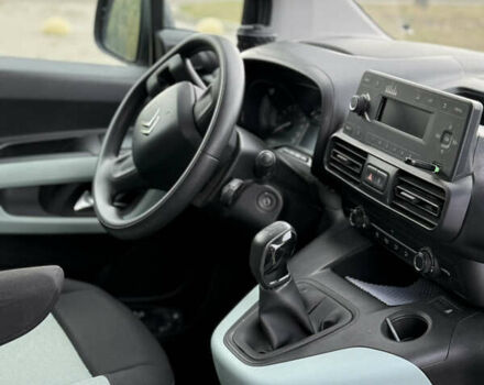 Серый Ситроен Берлинго, объемом двигателя 1.56 л и пробегом 27 тыс. км за 20999 $, фото 13 на Automoto.ua