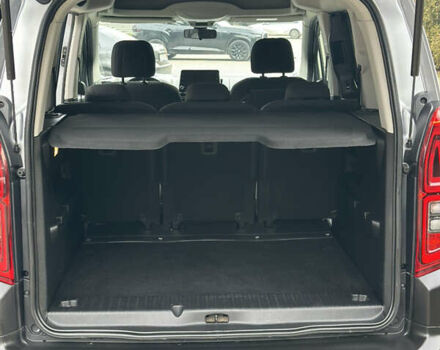 Сірий Сітроен Берлінго, об'ємом двигуна 1.5 л та пробігом 180 тис. км за 15999 $, фото 18 на Automoto.ua