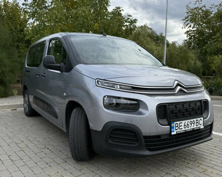 Серый Ситроен Берлинго, объемом двигателя 1.56 л и пробегом 27 тыс. км за 20999 $, фото 1 на Automoto.ua