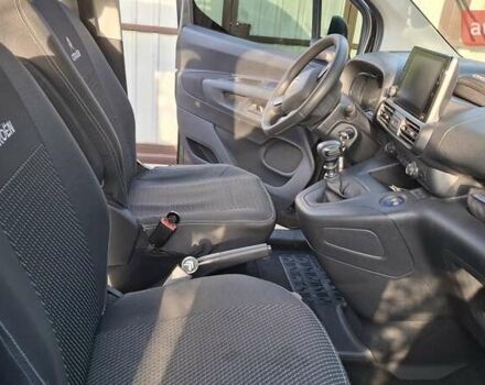 Сірий Сітроен Берлінго, об'ємом двигуна 1.5 л та пробігом 40 тис. км за 20383 $, фото 10 на Automoto.ua