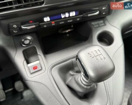 Сірий Сітроен Берлінго, об'ємом двигуна 1.5 л та пробігом 44 тис. км за 23500 $, фото 50 на Automoto.ua