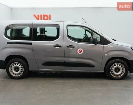 Серый Ситроен Берлинго, объемом двигателя 1.5 л и пробегом 28 тыс. км за 23341 $, фото 4 на Automoto.ua