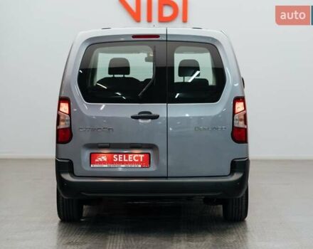 Серый Ситроен Берлинго, объемом двигателя 1.5 л и пробегом 28 тыс. км за 23341 $, фото 3 на Automoto.ua
