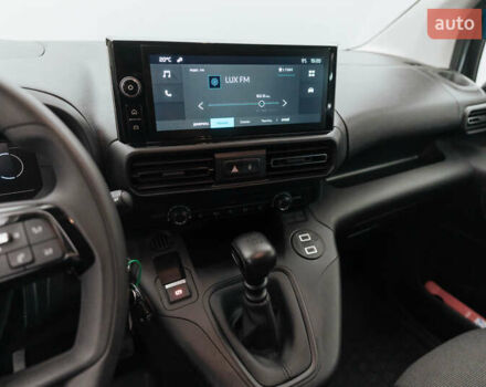 Серый Ситроен Берлинго, объемом двигателя 1.5 л и пробегом 28 тыс. км за 23341 $, фото 11 на Automoto.ua