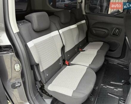 Сірий Сітроен Берлінго, об'ємом двигуна 1.5 л та пробігом 44 тис. км за 23500 $, фото 45 на Automoto.ua