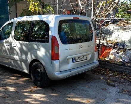 Серый Ситроен Берлинго, объемом двигателя 1.6 л и пробегом 353 тыс. км за 7600 $, фото 5 на Automoto.ua