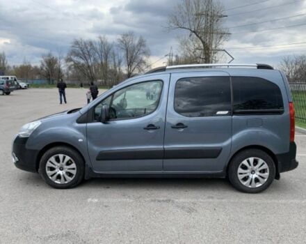 Серый Ситроен Берлинго, объемом двигателя 1.6 л и пробегом 250 тыс. км за 7500 $, фото 3 на Automoto.ua