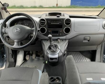 Серый Ситроен Берлинго, объемом двигателя 1.6 л и пробегом 250 тыс. км за 7500 $, фото 6 на Automoto.ua