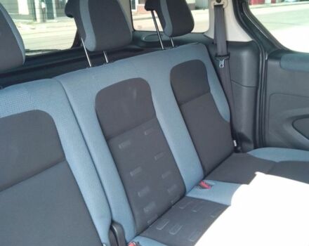 Серый Ситроен Берлинго, объемом двигателя 1.6 л и пробегом 260 тыс. км за 8000 $, фото 7 на Automoto.ua