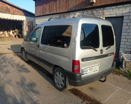 Серый Ситроен Берлинго, объемом двигателя 1.9 л и пробегом 300 тыс. км за 1900 $, фото 1 на Automoto.ua