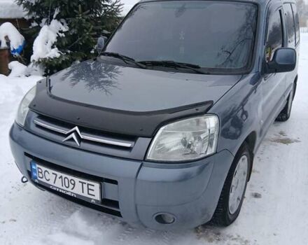 Серый Ситроен Берлинго, объемом двигателя 1.56 л и пробегом 302 тыс. км за 4950 $, фото 1 на Automoto.ua