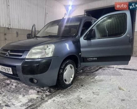Серый Ситроен Берлинго, объемом двигателя 1.6 л и пробегом 175 тыс. км за 3800 $, фото 1 на Automoto.ua