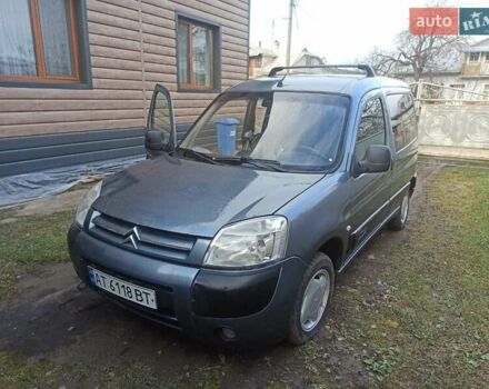 Сірий Сітроен Берлінго, об'ємом двигуна 1.56 л та пробігом 174 тис. км за 3900 $, фото 1 на Automoto.ua