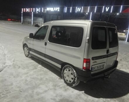 Серый Ситроен Берлинго, объемом двигателя 1.6 л и пробегом 275 тыс. км за 3800 $, фото 1 на Automoto.ua