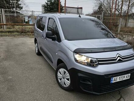 Ситроен Берлинго 2019 в Днепре (Днепропетровске) на Automoto.ua Серый Ситроен Берлинго, объемом двигателя 1.5 л и пробегом 170 тыс. км за 12900 $, фото 1 на Automoto.ua