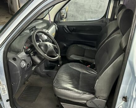 Синій Сітроен Берлінго, об'ємом двигуна 1.4 л та пробігом 350 тис. км за 2950 $, фото 7 на Automoto.ua