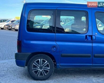 Синій Сітроен Берлінго, об'ємом двигуна 1.4 л та пробігом 203 тис. км за 4190 $, фото 7 на Automoto.ua