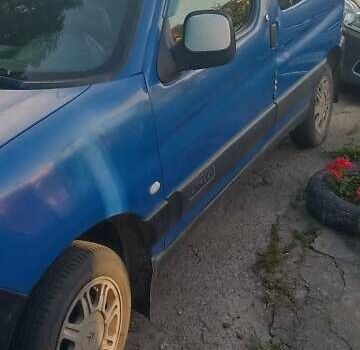 Синий Ситроен Берлинго, объемом двигателя 2 л и пробегом 340 тыс. км за 3700 $, фото 3 на Automoto.ua