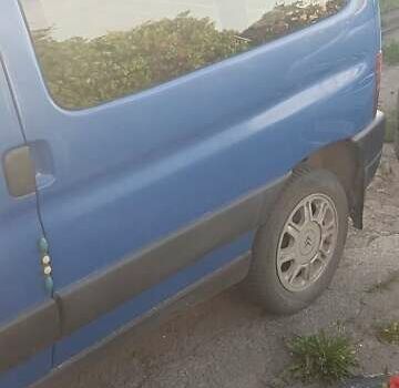 Синий Ситроен Берлинго, объемом двигателя 2 л и пробегом 340 тыс. км за 3700 $, фото 2 на Automoto.ua