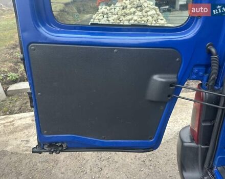 Синий Ситроен Берлинго, объемом двигателя 2 л и пробегом 197 тыс. км за 4999 $, фото 15 на Automoto.ua