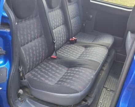 Синий Ситроен Берлинго, объемом двигателя 1.6 л и пробегом 275 тыс. км за 4200 $, фото 4 на Automoto.ua