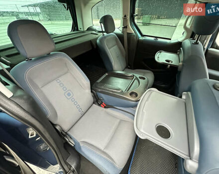 Синий Ситроен Берлинго, объемом двигателя 1.56 л и пробегом 296 тыс. км за 7200 $, фото 45 на Automoto.ua