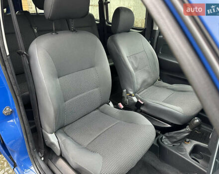 Синій Сітроен Берлінго, об'ємом двигуна 1.36 л та пробігом 220 тис. км за 3900 $, фото 11 на Automoto.ua