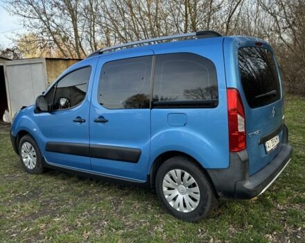 Синий Ситроен Берлинго, объемом двигателя 1.6 л и пробегом 254 тыс. км за 8800 $, фото 3 на Automoto.ua