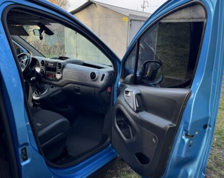 Синий Ситроен Берлинго, объемом двигателя 1.6 л и пробегом 254 тыс. км за 8800 $, фото 10 на Automoto.ua